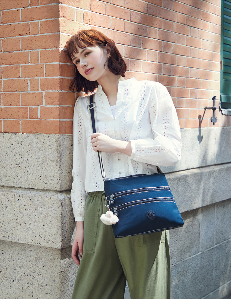 日本限定コレクション 大人カジュアル　Blue Bleu S Web